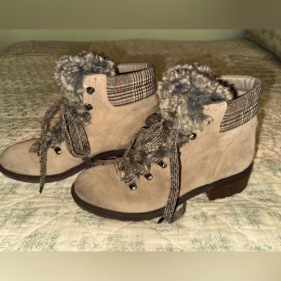 Sam Edelman Darrah 2 Women’s Size 8.5 Suede Taupe Fur Combat Ankle Boots NWOT - Picture 1 of 8